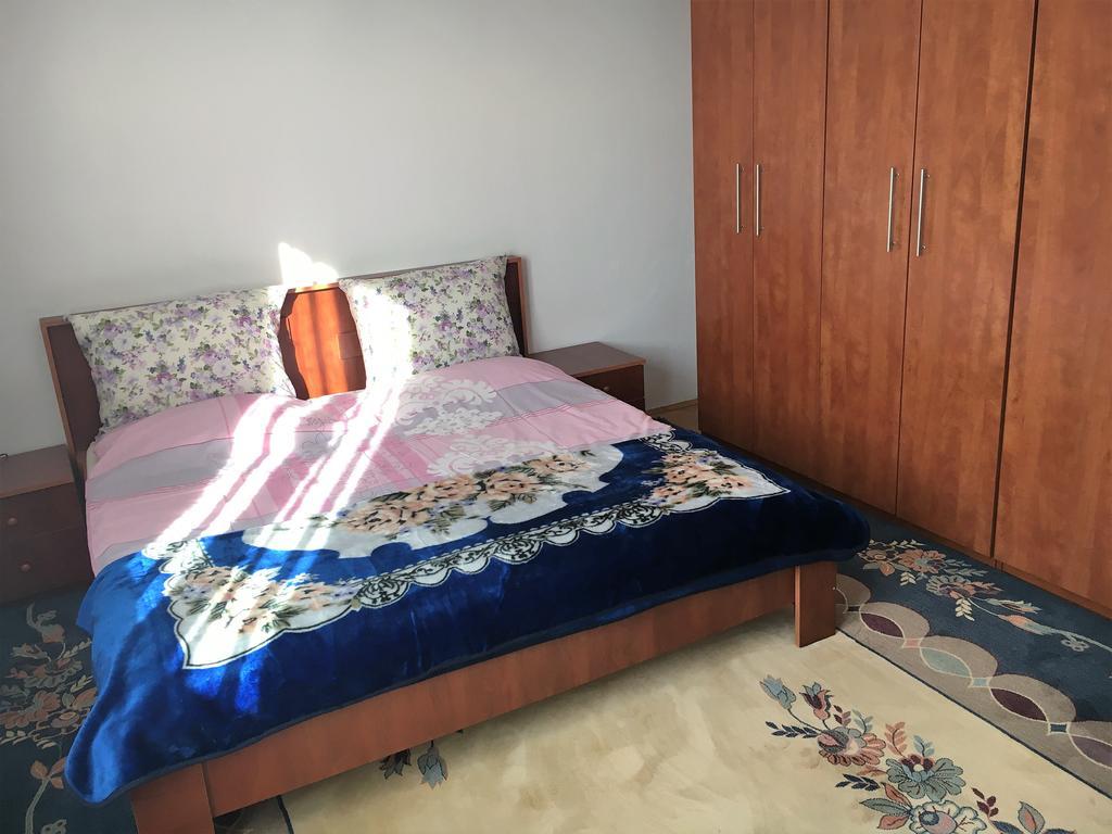 Center Apartment Prishtinë Ngoại thất bức ảnh